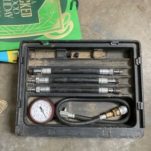 Black Tire Pressure Gauge Kit with Flexible Hoses